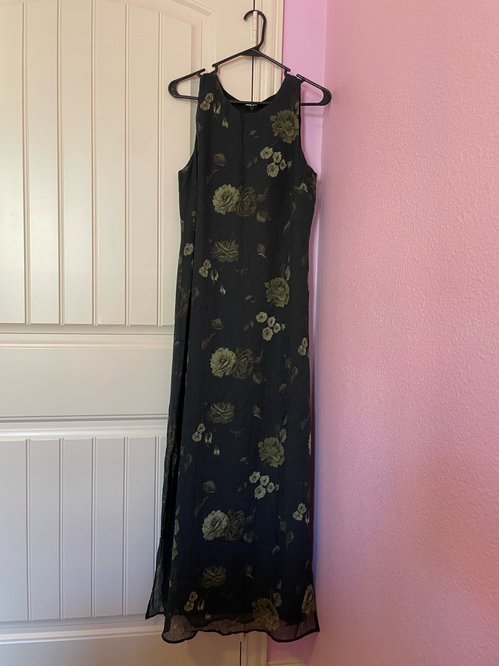 Black Floral Sleeveless Midi Dress - Elegant Green Blossom Print size 10